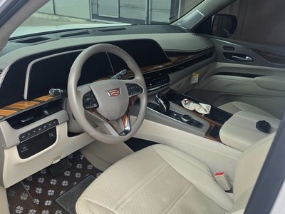 CADILLAC ESCALADE 5TH GENERATION - 5