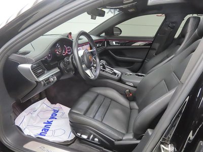 PORSCHE PANAMERA - 10