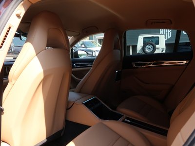 2017 Porsche PANAMERA 缩略图 11