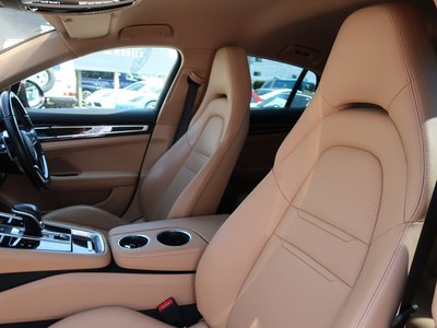 2017 Porsche PANAMERA 照片 4
