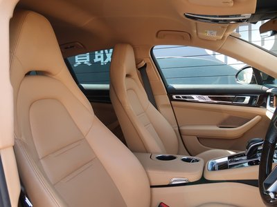 2017 Porsche PANAMERA 缩略图 31