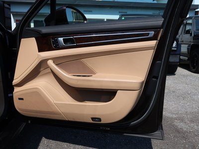 2017 Porsche PANAMERA 缩略图 34