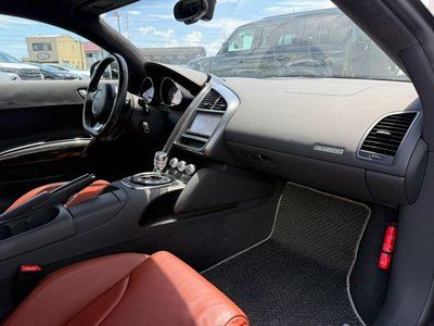 صورة مصغرة 37 لـ 2009 AUDI R8