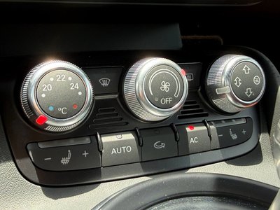 صورة مصغرة 48 لـ 2009 AUDI R8