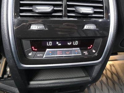 2022 BMW X5 — миниатюра 18