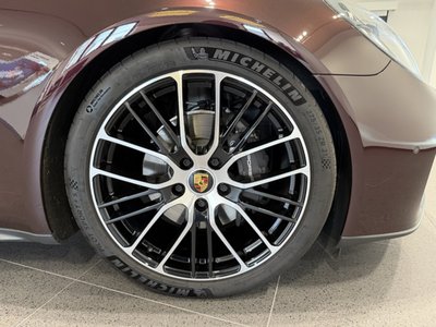 PORSCHE PANAMERA - 4