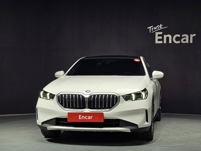 BMW 5 SERIES - 2