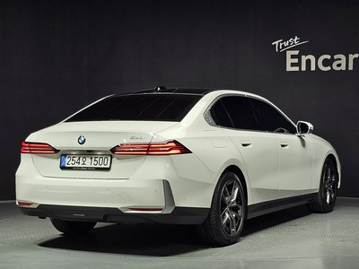 BMW 5 SERIES - 3