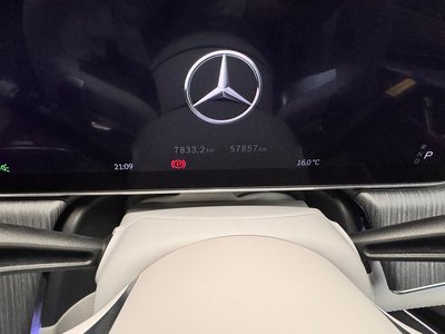 MERCEDES-BENZ EQS - 7