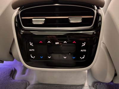MERCEDES-BENZ EQS - 9