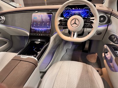 MERCEDES-BENZ EQS - 4