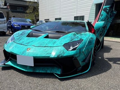 LAMBORGHINI AVENTADOR - 8