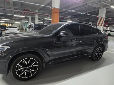 صورة 6 لـ 2023 BMW X4
