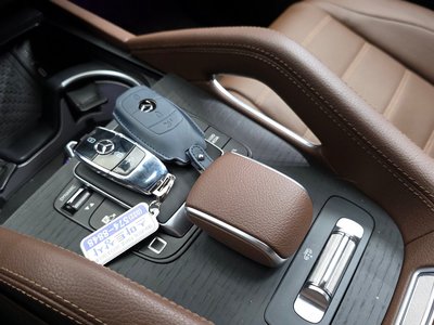 صورة مصغرة 32 لـ 2025 Mercedes-BENZ GLS