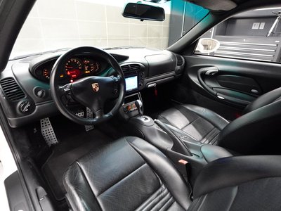 PORSCHE 911 - 4