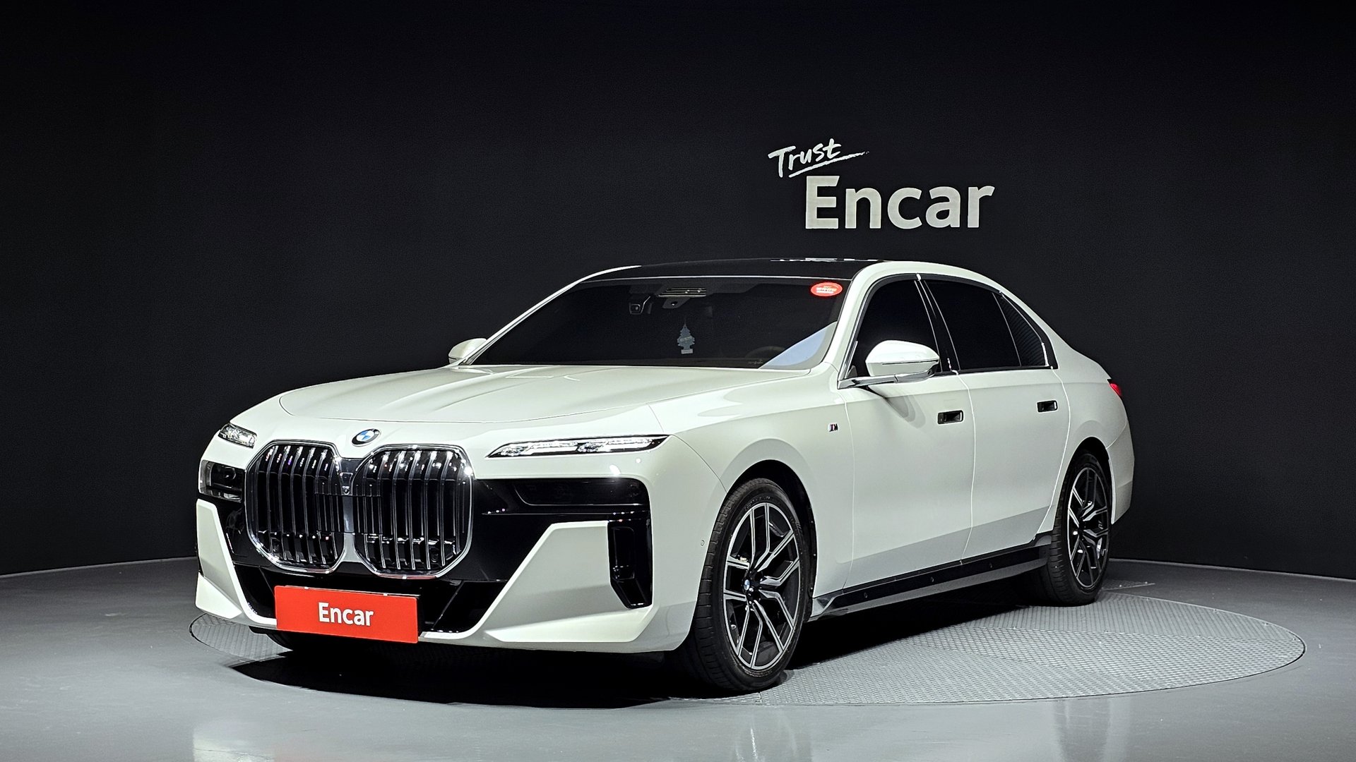 BMW 7 SERIES - View 1