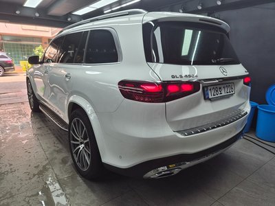 2025 Mercedes-BENZ GLS — фото 6