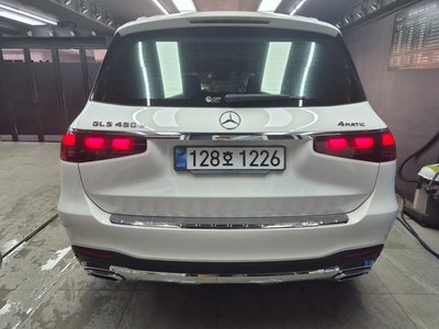 2025 Mercedes-BENZ GLS — фото 3