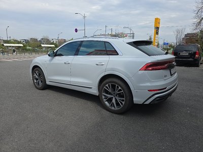 AUDI Q8 - 8