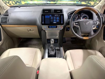 TOYOTA LAND CRUISER PRADO - 2