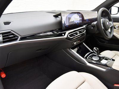 BMW ALPINA B3 TOURING - 10