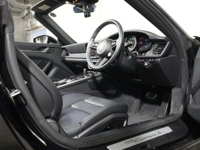 PORSCHE 911 - 10