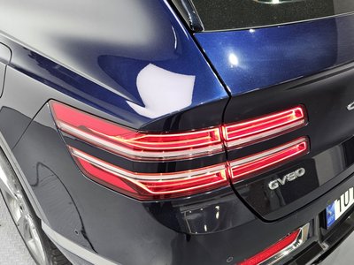 صورة 10 لـ 2023 Genesis GV80