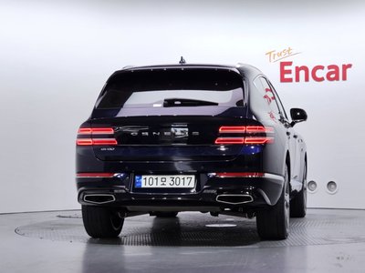 صورة 3 لـ 2023 Genesis GV80