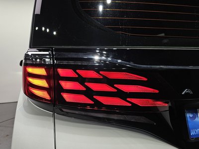 TOYOTA ALPHARD - 10