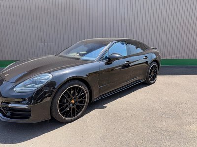 PORSCHE PANAMERA - 4