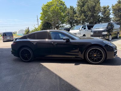PORSCHE PANAMERA - 9