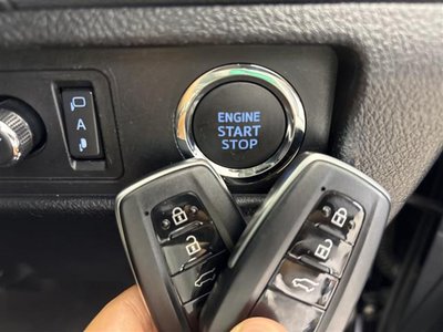 2019 Toyota LAND CRUISER PRADO — фото 14