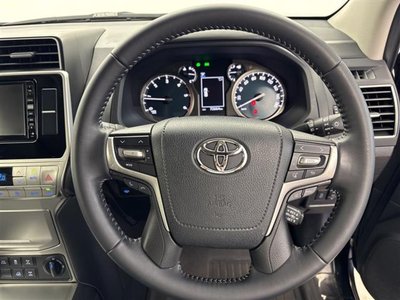 2019 Toyota LAND CRUISER PRADO — фото 6