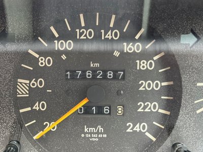 صورة 5 لـ 1991 Mercedes-BENZ MEDIUM-CLASS