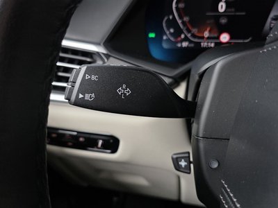 2022 BMW X7 — миниатюра 23