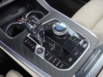 2022 BMW X7 — миниатюра 12