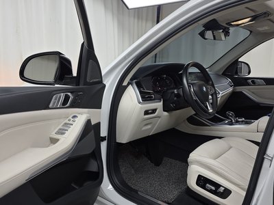 2022 BMW X7 — миниатюра 13