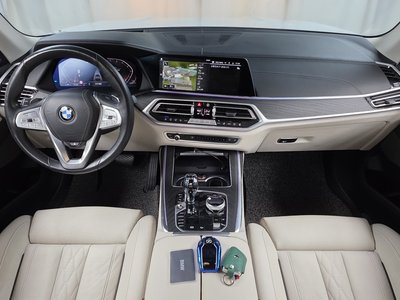 2022 BMW X7 — фото 5