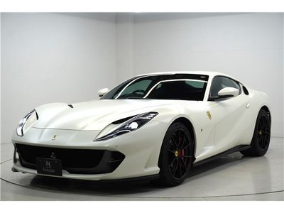 FERRARI 812 - 1