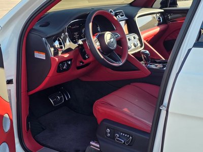 BENTLEY BENTAYGA - 4