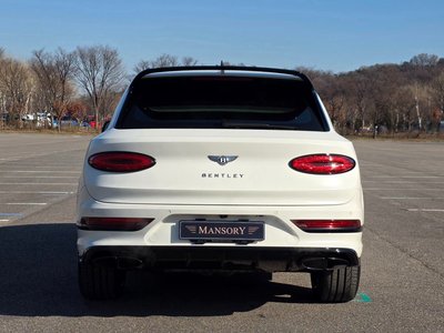 BENTLEY BENTAYGA - 3