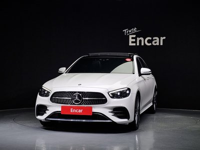 MERCEDES-BENZ E-CLASS - 2