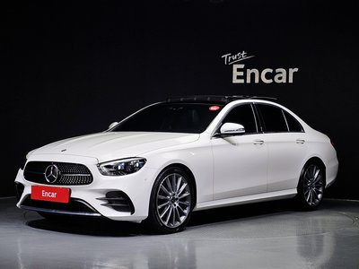 MERCEDES-BENZ E-CLASS - 1