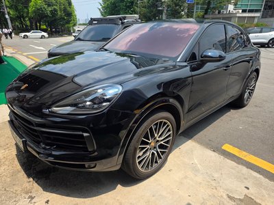 PORSCHE CAYENNE - 1
