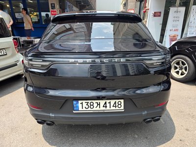 PORSCHE CAYENNE - 4