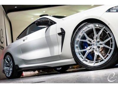 BMW M8 - 5