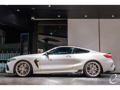 BMW M8 - 8
