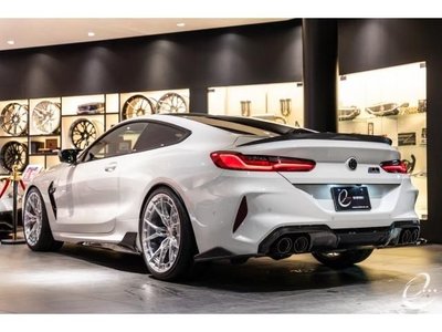 BMW M8 - 2