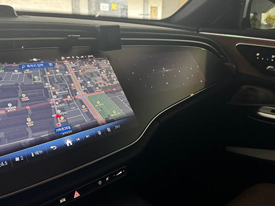 MERCEDES-BENZ E-CLASS - 8