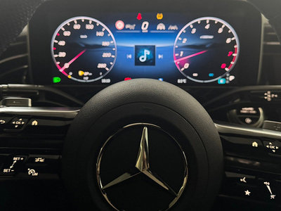 MERCEDES-BENZ E-CLASS - 5